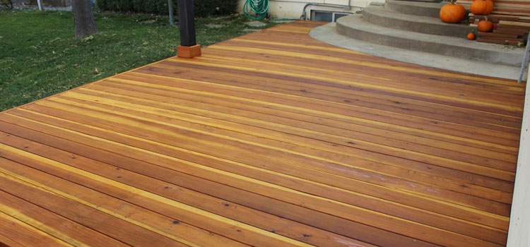 Smooth Redwood Decking in Castaic, CA